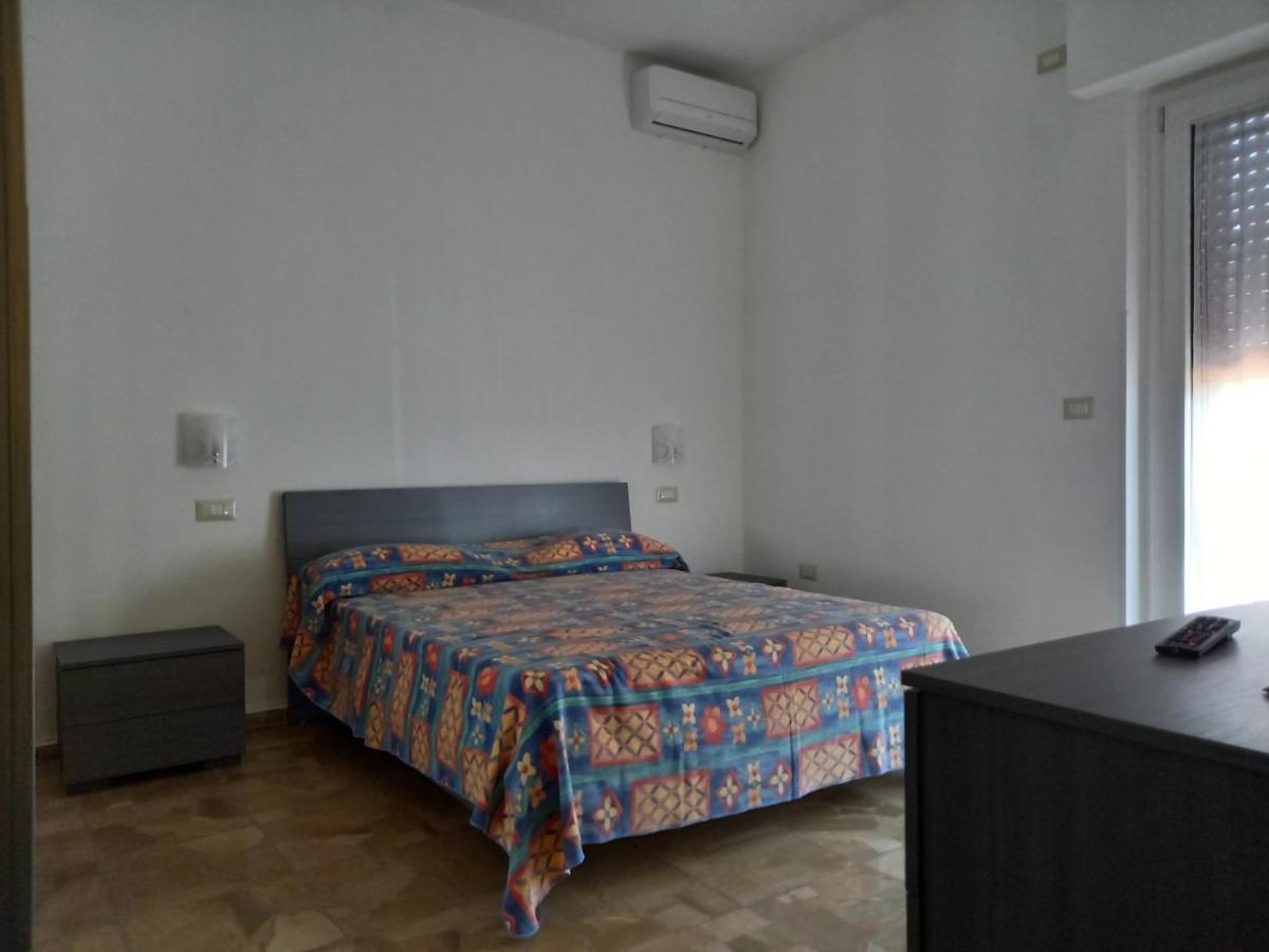 B&B La Vela Villa Rosa Di Martinsicuro Extérieur photo