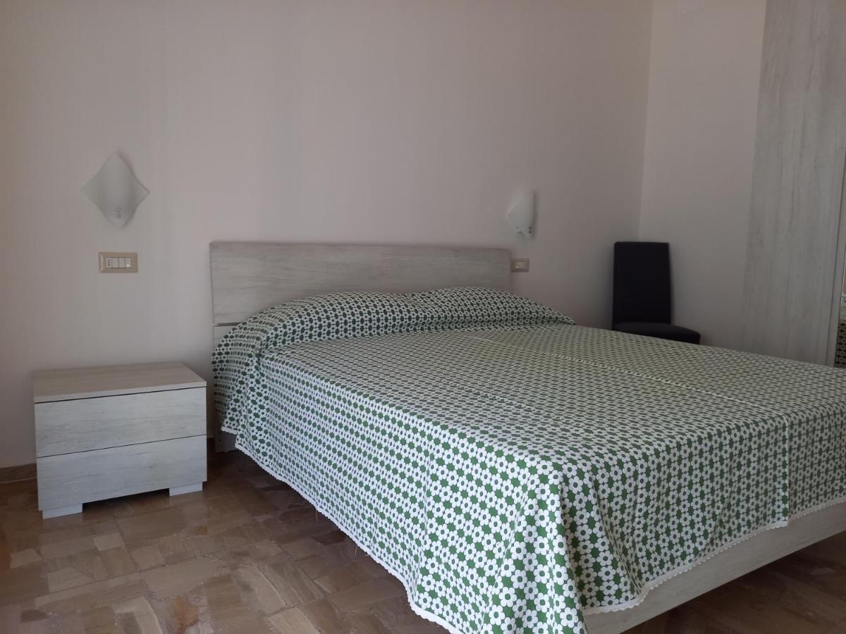 B&B La Vela Villa Rosa Di Martinsicuro Extérieur photo